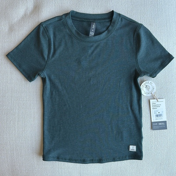 Vuori Pose Fitted Tee - Stone Heather size XS - Picture 2 of 8